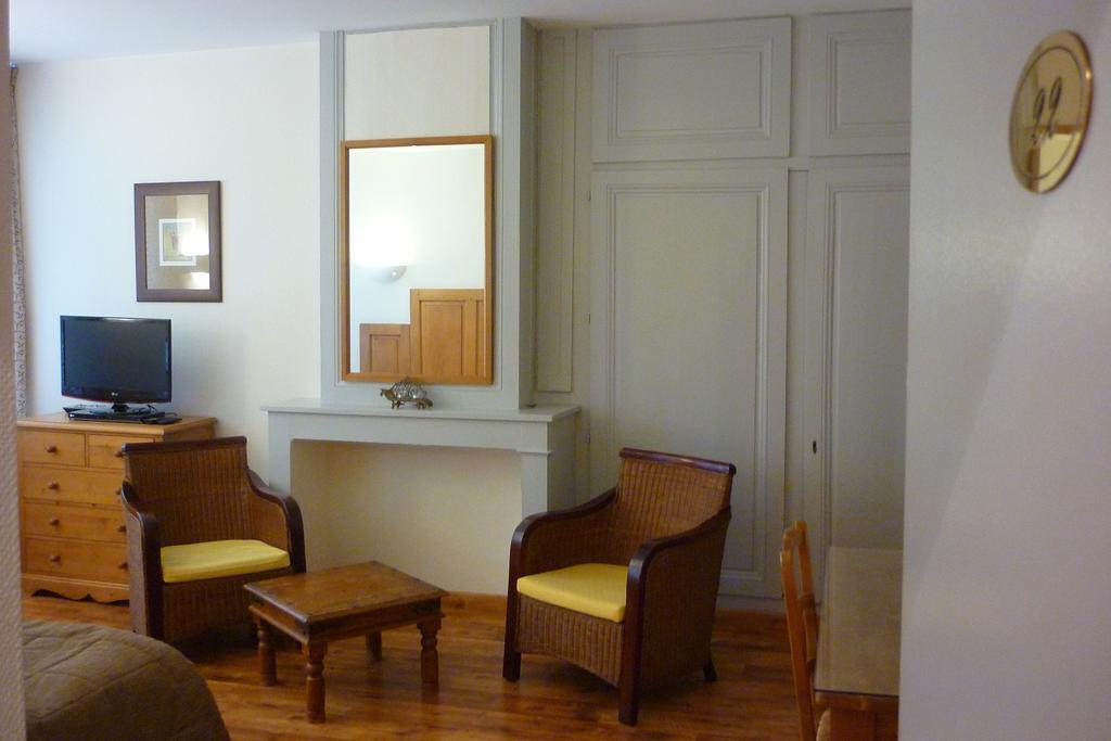 Appart Hotel Charles Sander Salins-les-Bains Kamer foto