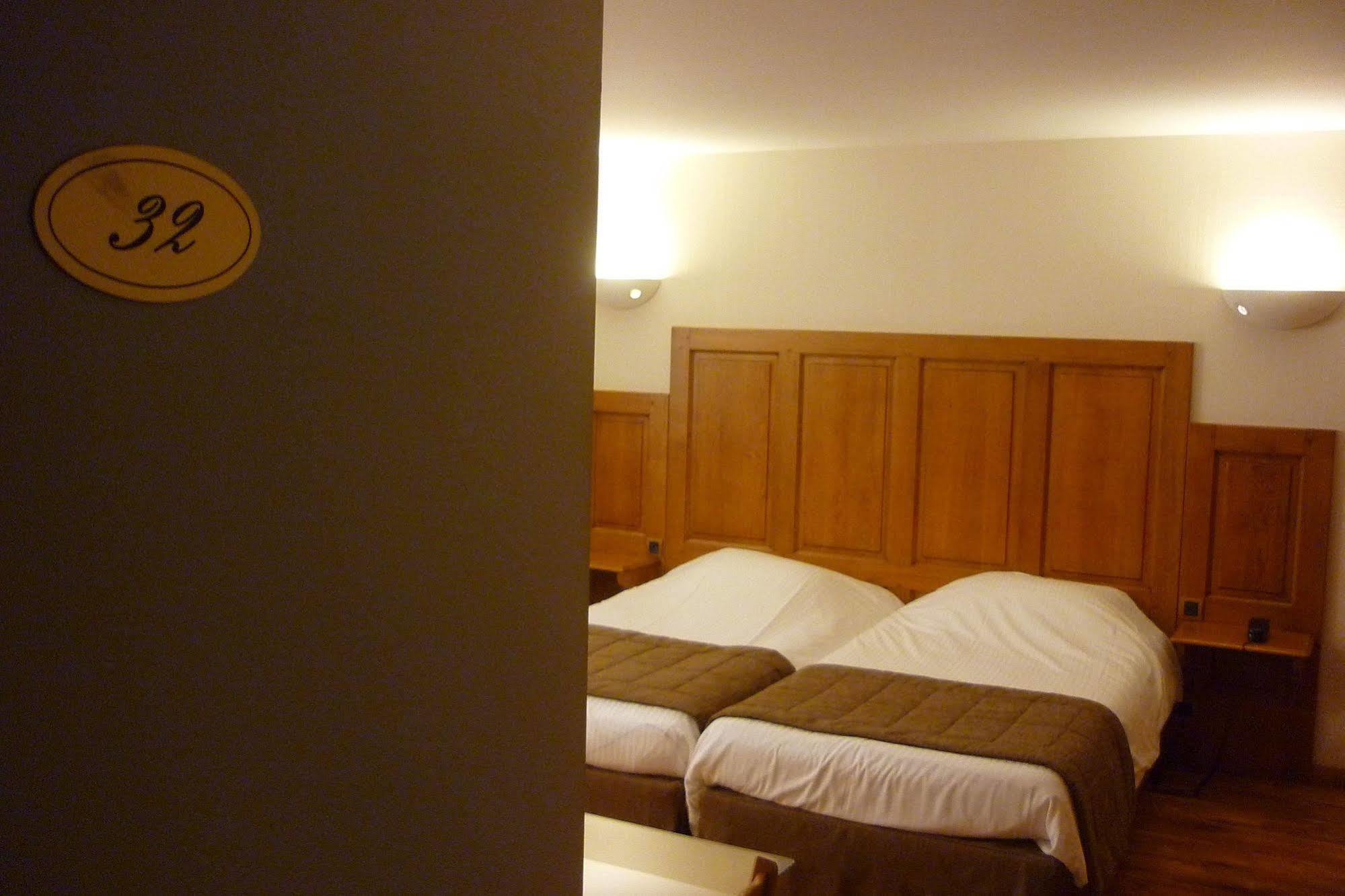 Appart Hotel Charles Sander Salins-les-Bains Buitenkant foto