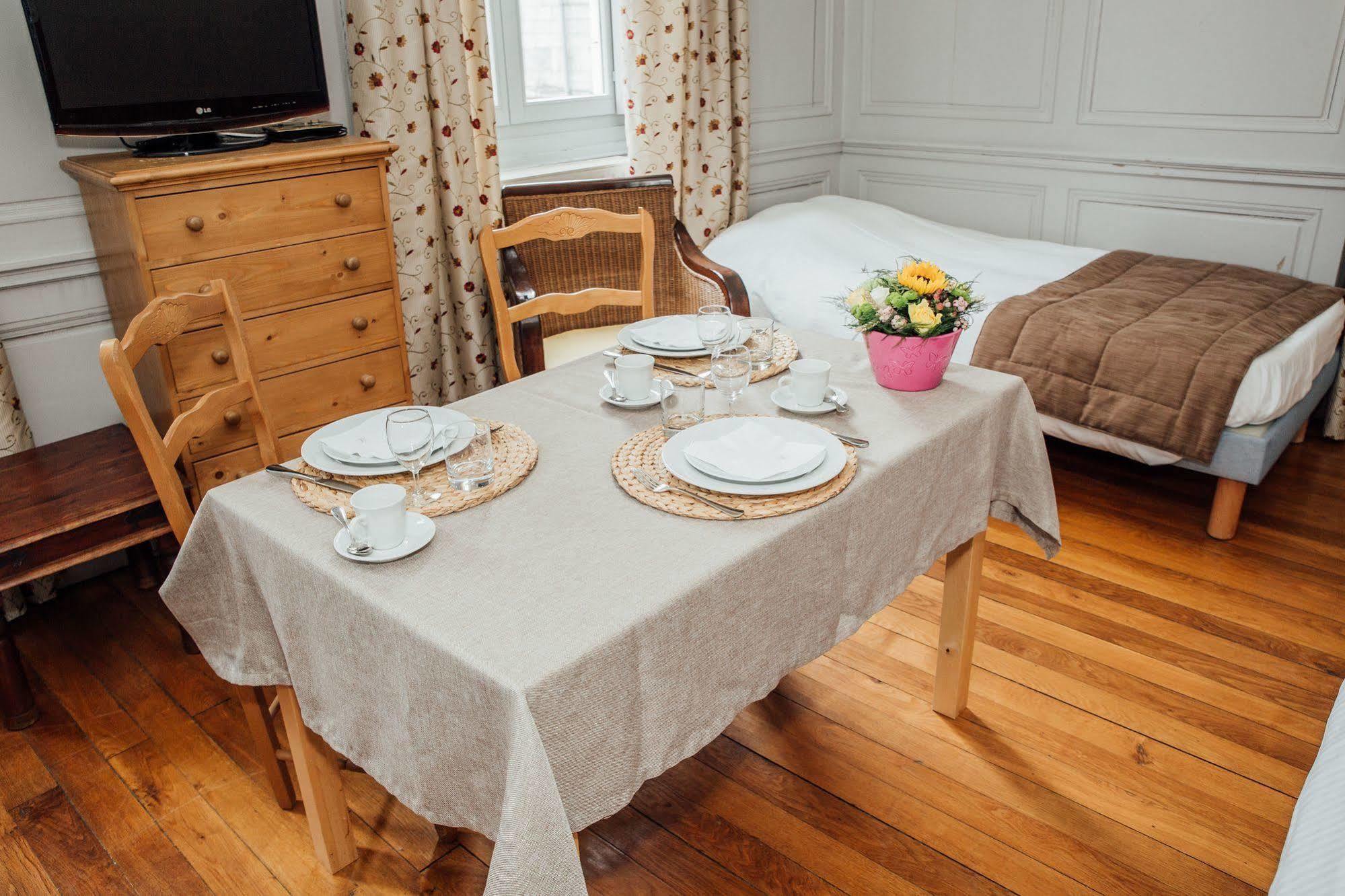 Appart Hotel Charles Sander Salins-les-Bains Buitenkant foto